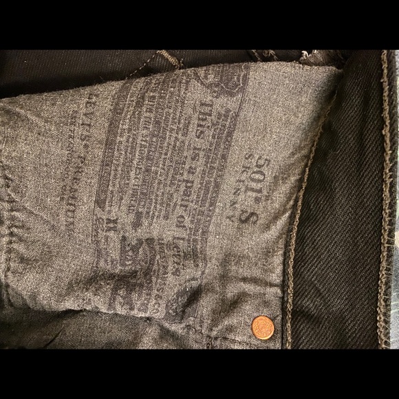 Levi’s 501 Distressed Jeans - Picture 9 of 9